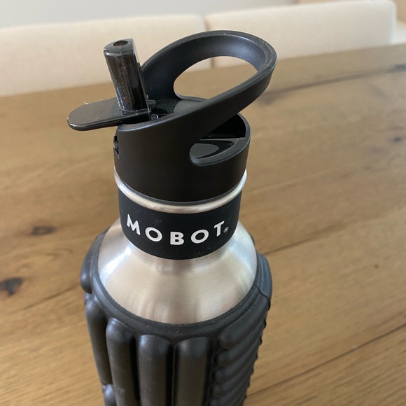 GRACE MOBOT 27OZ Black Water bottle / foam roller, Black, New, never used - Picture 3 of 4